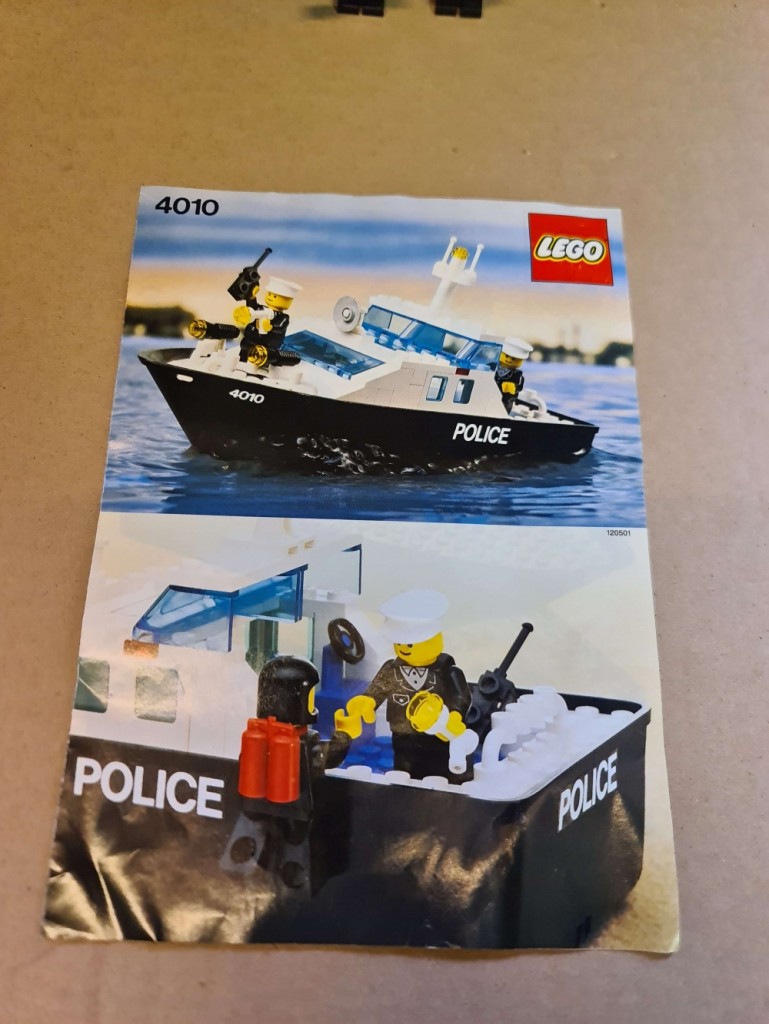 4010 Police Rescue Boat fra 1987 Velkommen til Brukte Brikker :)