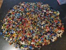 4.334 kg minifigurer og tilbehør thumbnail