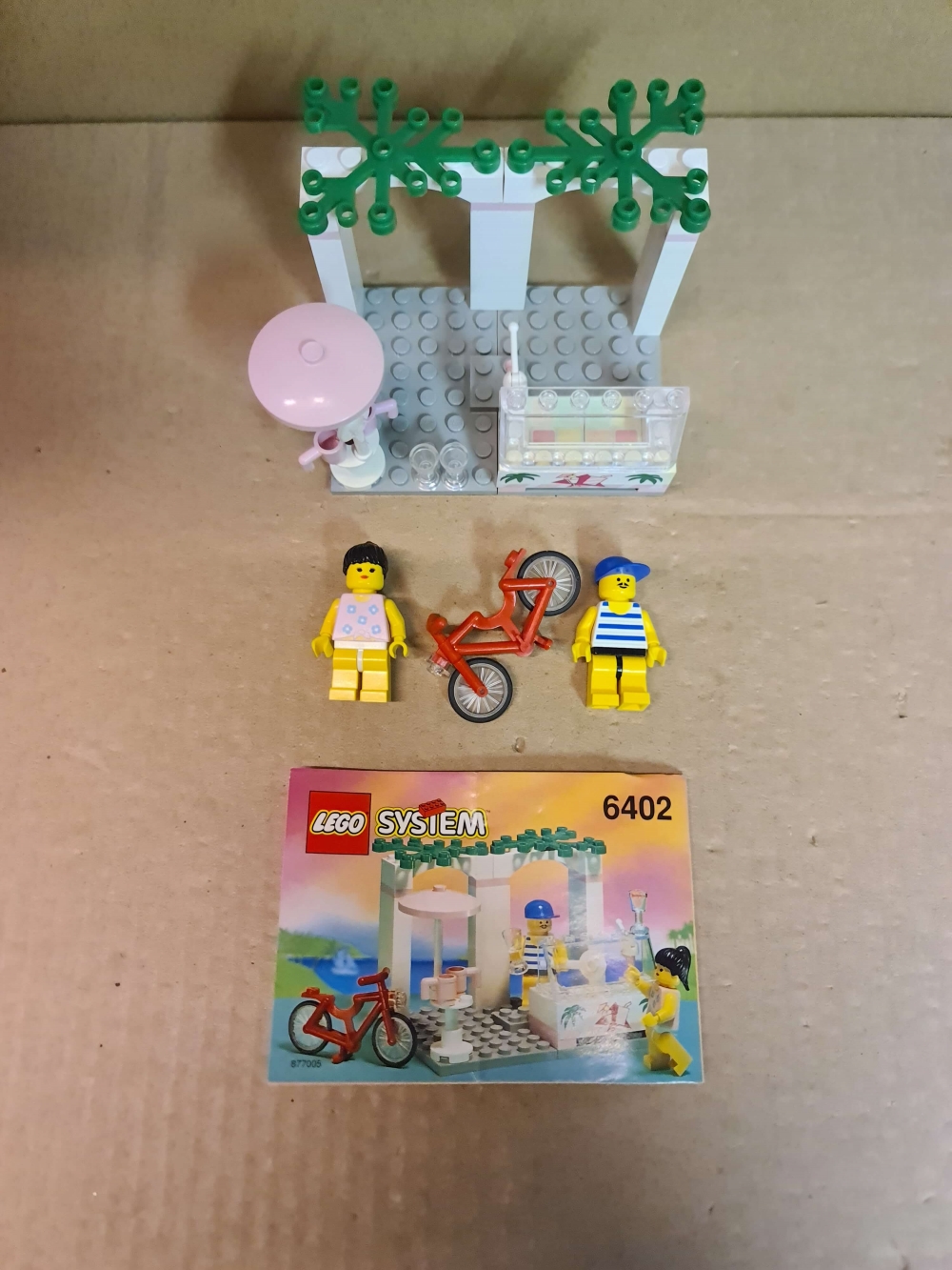 Sett 6402 fra Lego Paradisa serien
Fint sett. Komplett med manual.
