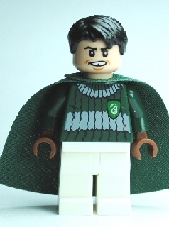 Marcus Flint - Dark Green and White Quidditch Uniform
Komplett i god stand.