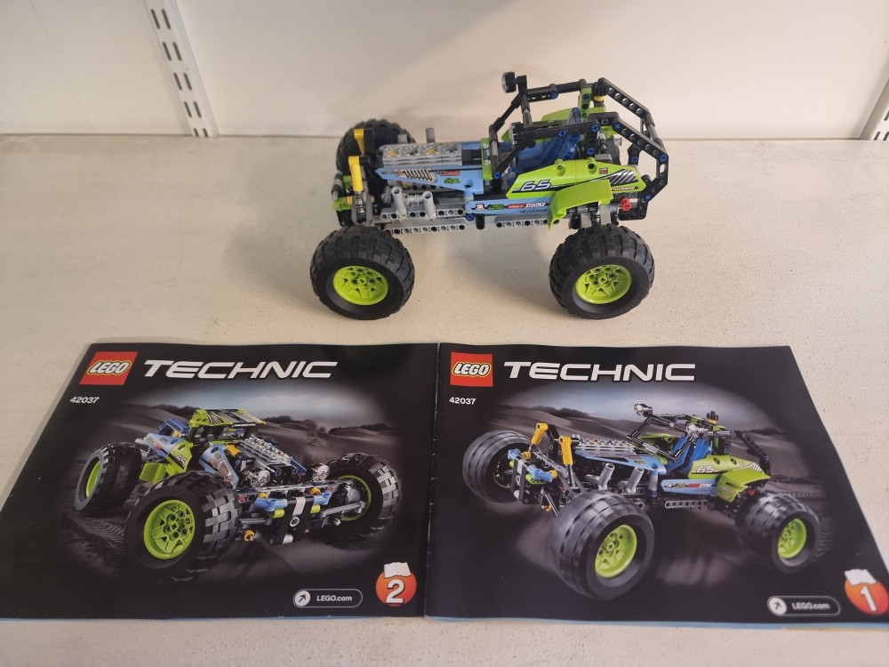 Sett 42037 fra Lego Technic serien.
Som nytt.
Komplett med manualer.