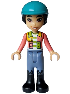 Friends Liann - Coral Patchwork Jacket, Sand Blue Trousers, Black Boots, Dark Turquoise Horse Riding Helmet
Komplett i god stand.