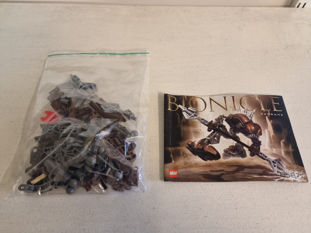 Sett 8587 fra Lego Bionicle serien.
Meget pent.
Komplett med manual.