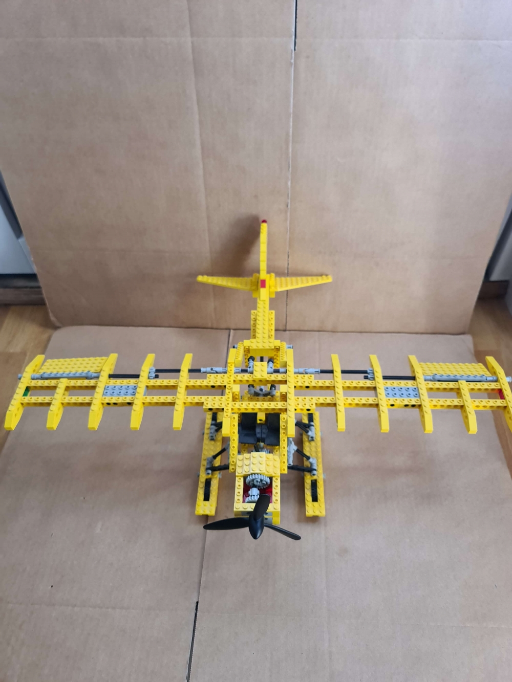 Sett 8855 fra Lego Technic Serien.
Uten manual.