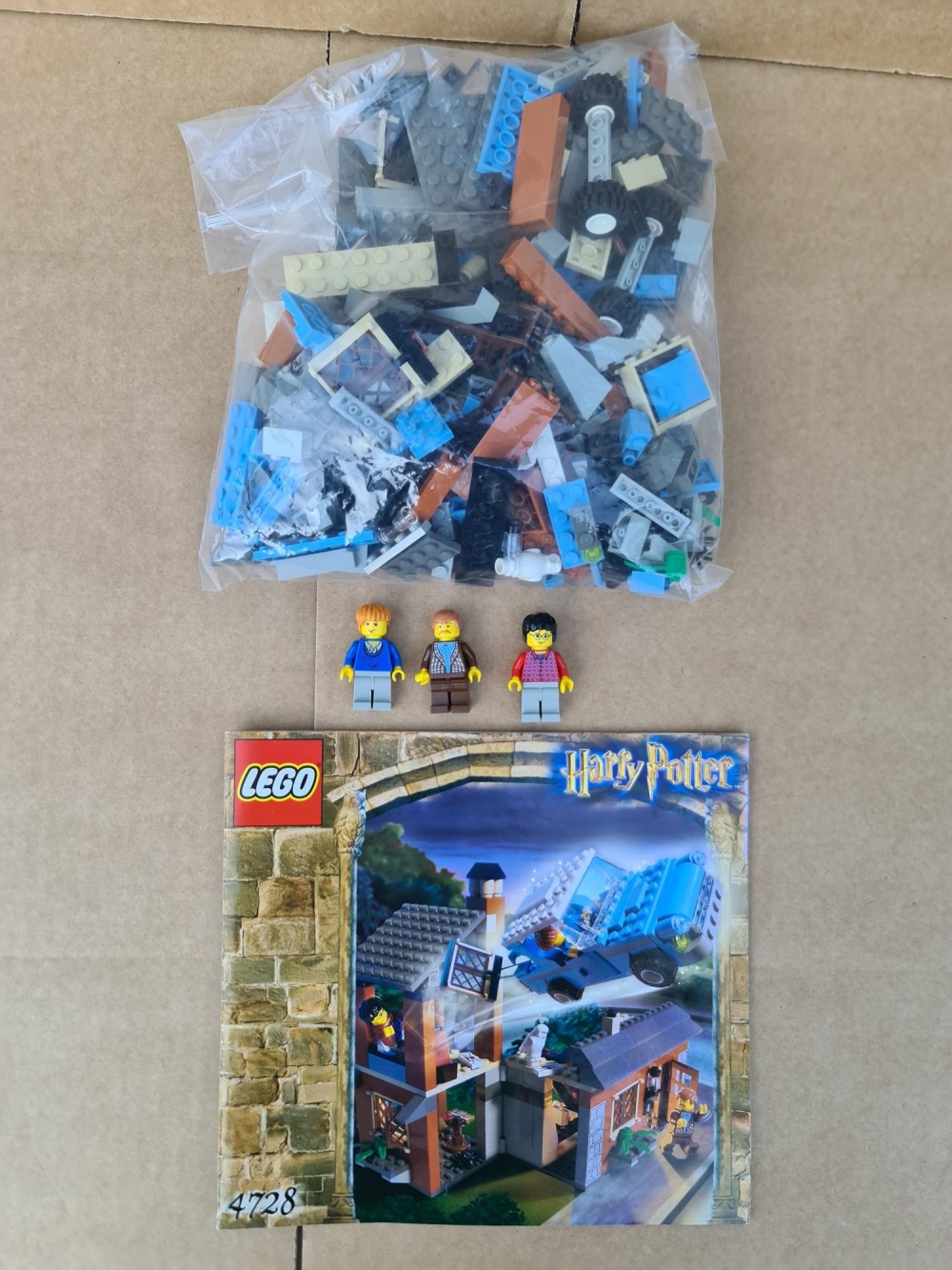 Sett 4728 fra Lego Harry Potter : Chamber of Secrets serien.
Meget pent.
Komplett med manual.