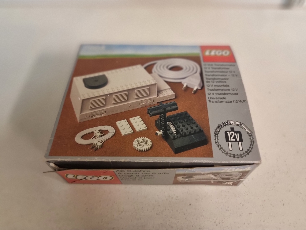 Sett 7864 fra Lego Train : 12v serien.
Komplett med manual og eske.
Testet og fungerer som den skal.