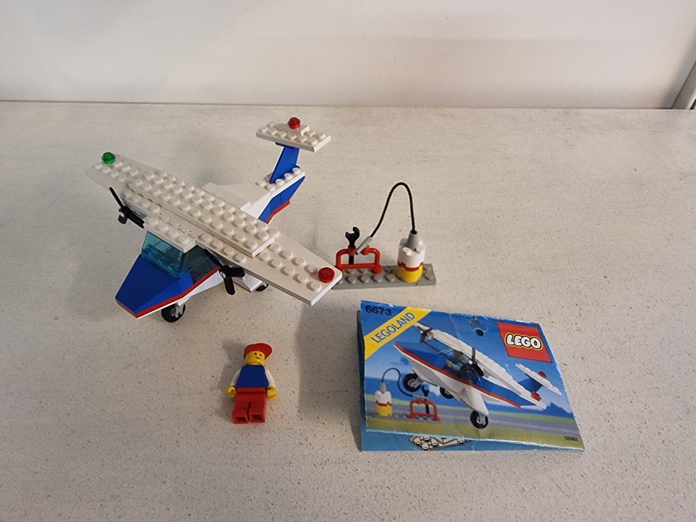 Sett 6673 fra Lego Classic Town serien.
Meget pent sett.
Komplett med manual.