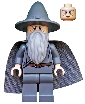 Gandalf the Grey - Wizard / Witch Hat, Short Cheek Lines
Komplett i god stand.