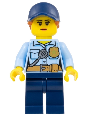 Police - City Officer Female, Bright Light Blue Shirt with Badge and Radio, Dark Blue Legs, Dark Blue Cap with Dark Orange Ponytail
Komplett i god stand.