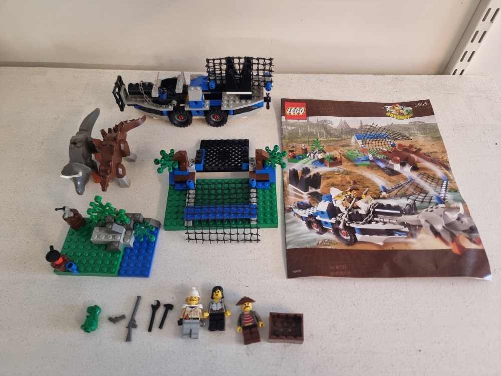 Sett 5955 fra Lego Adventurers : Dino Island serien.
Meget pent
Komplett med manual.