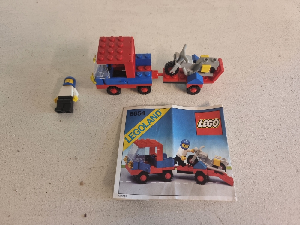 Sett 6654 fra Lego Classic Town serien.
Meget pent.
Komplett med manual.
