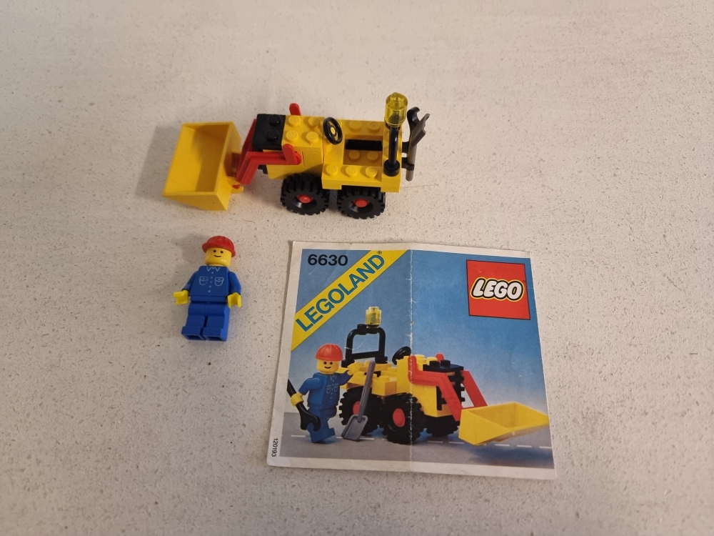 Sett 6630 fra Lego Classic Town serien.
Pent sett.
Komplett med manual.