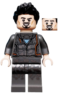 Tony Stark - Hoodie, Silver Camo
Komplett i god stand,
fra 	Bricktober Minifigure Collection 4/4 - Super Heroes (2018 Toys 