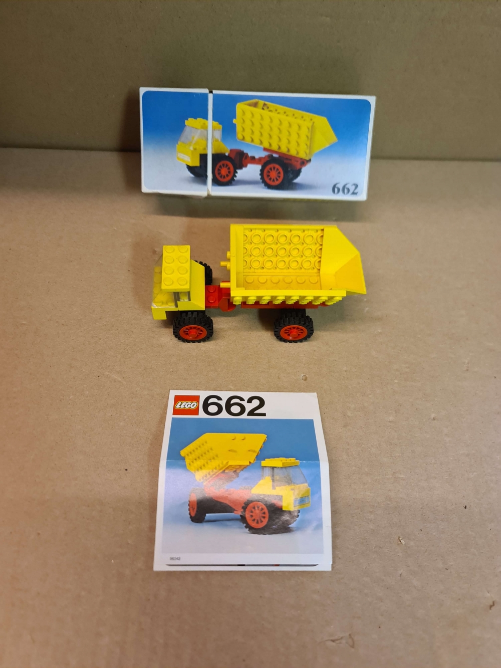 Sett 662 fra Lego Legoland serien.
Flott sett. 
Komplett med manual og eske.