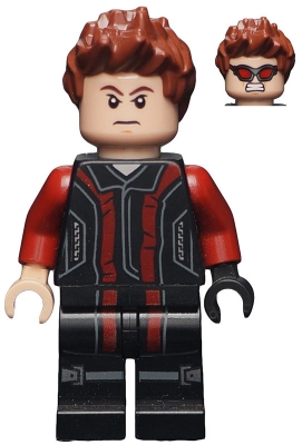 Hawkeye - Black and Dark Red Suit, Reddish Brown Spiked Hair
Komplett i god stand.