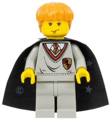 Ron Weasley - Gryffindor Shield Torso, Black Cape with Stars
Komplett i god stand.