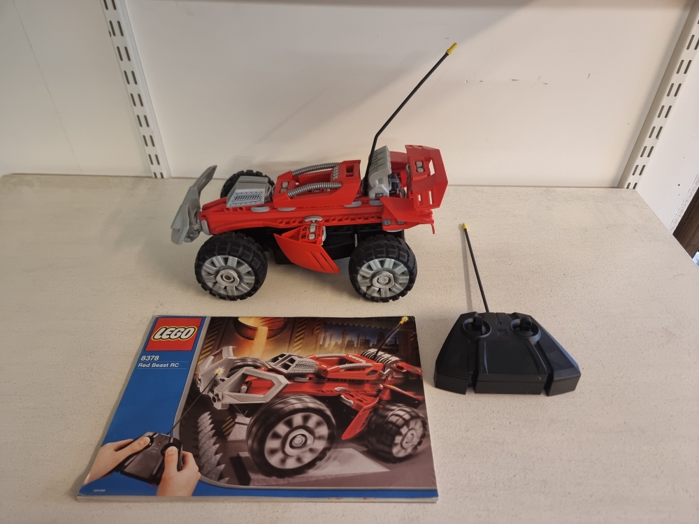 Sett 8378 fra Lego Racers : Radio Control serien.
Meget pent. Lite brukt.
Komplett med manual.