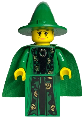 Professor Minerva McGonagall - Green Robe and Cape
Komplett i god stand.