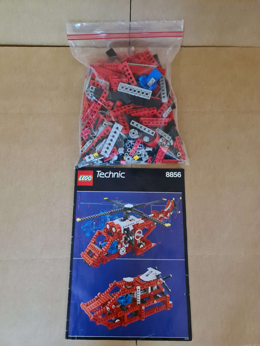 Sett 8856 fra Lego Technic serien.
Komplett med manual. Har kun 2 av klistremerkene. Disse kan kjøpes i repro om det ønskes.