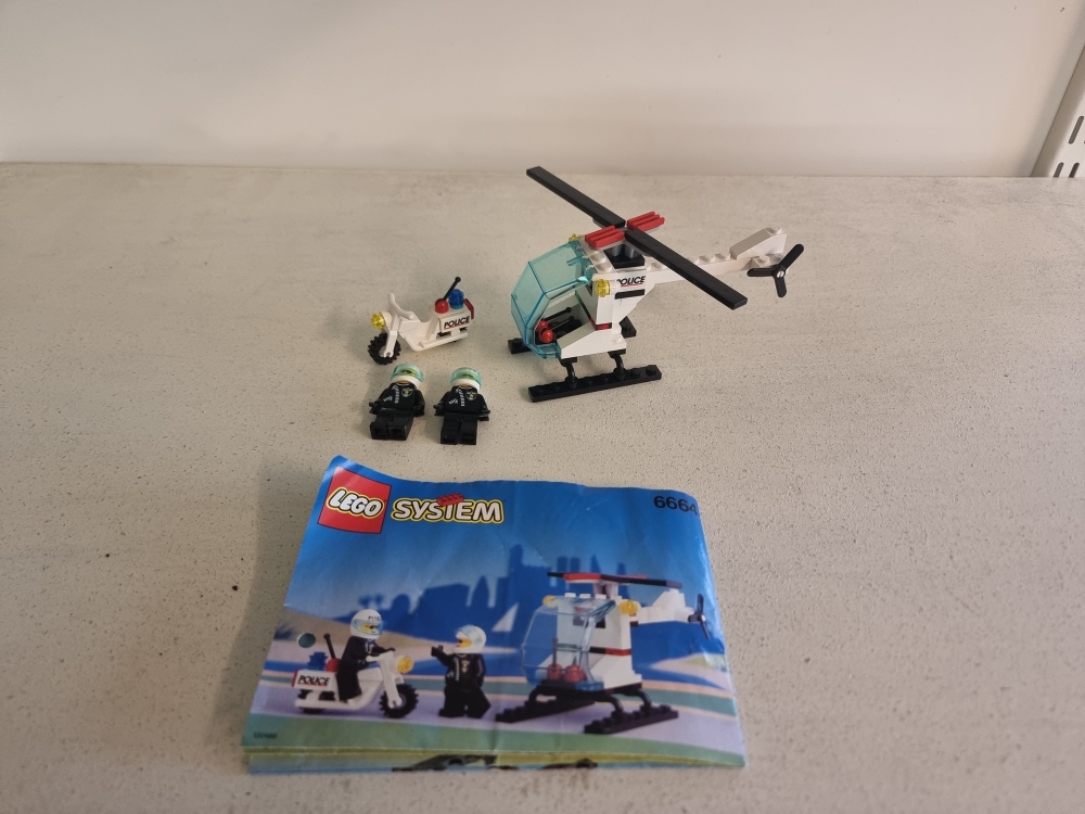 Sett 6664 fra Lego Classic Town serien.
Meget pent sett.
Komplett med manual.