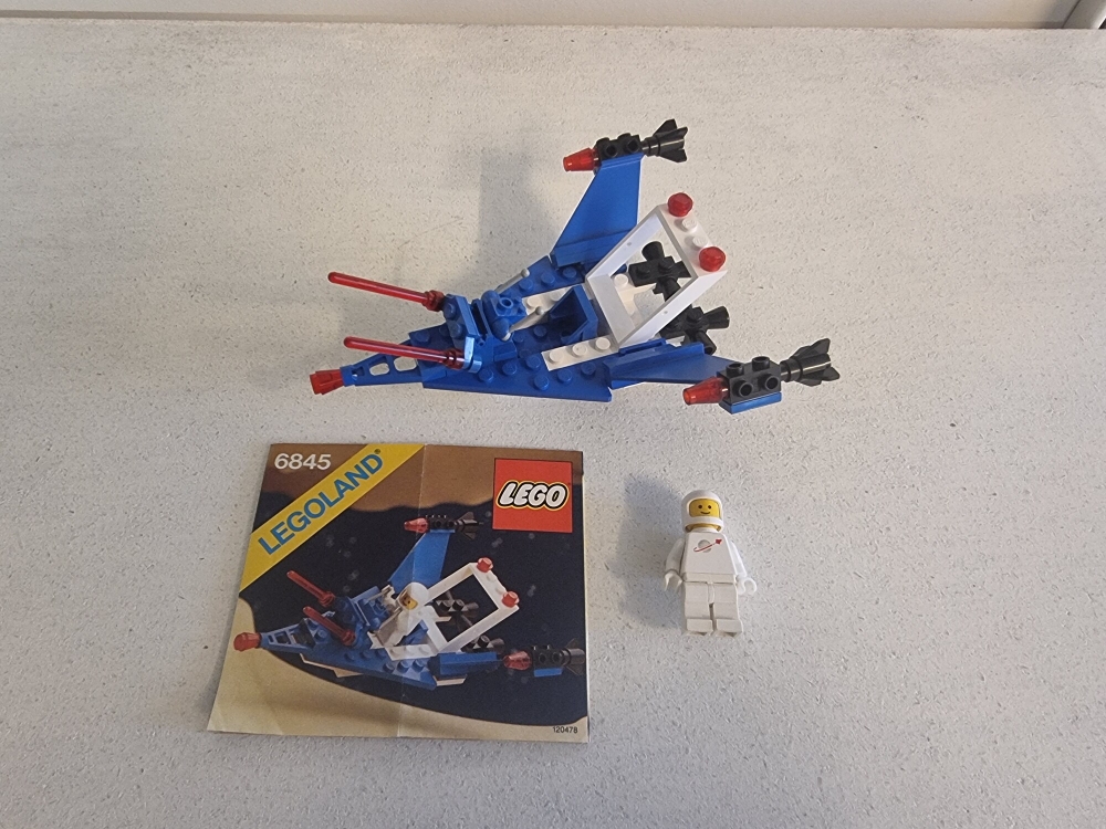 Sett 6845 fra Lego Classic Space serien.
Flott sett. Komplett med manual.

