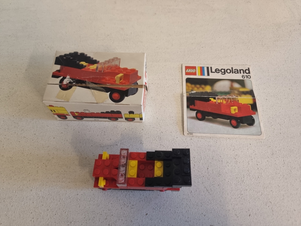 Sett 610 fra Lego Legoland serien.
Flott sett.
Komplett med manual og eske.