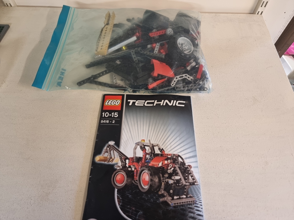 Sett 8416 fra Lego Technic serien.
Meget pent. 
Komplett med manual til B-modell.