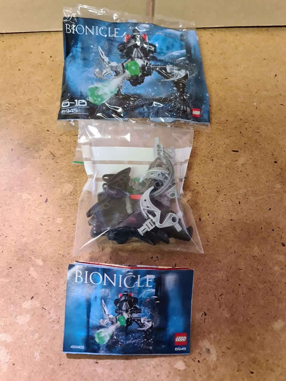 Sett 6945 fra Lego Bionicle serien.
Meget pent.
Komplett med manual og polybag.