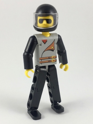 Technic Figure Black Legs, Light Gray Top with 2 Brown Belts, Black Arms, Black Helmet
Komplett i god stand.