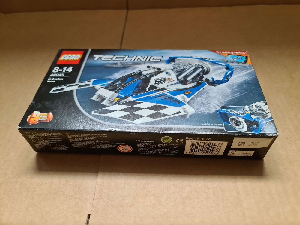 Sett 42045 fra Lego Technic serien.
Nytt og forseglet.