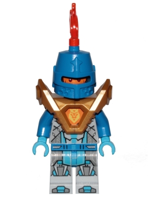 Royal Soldier / King's Guard - Blue Helmet with Eye Slit, Pearl Gold Armor
Komplett i god stand.
