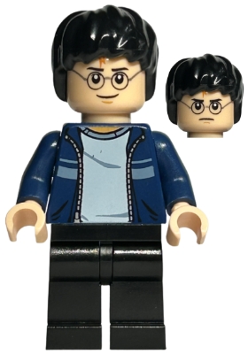 Harry Potter - Dark Blue Open Jacket with Stripe, Black Legs
Komplett i god stand.