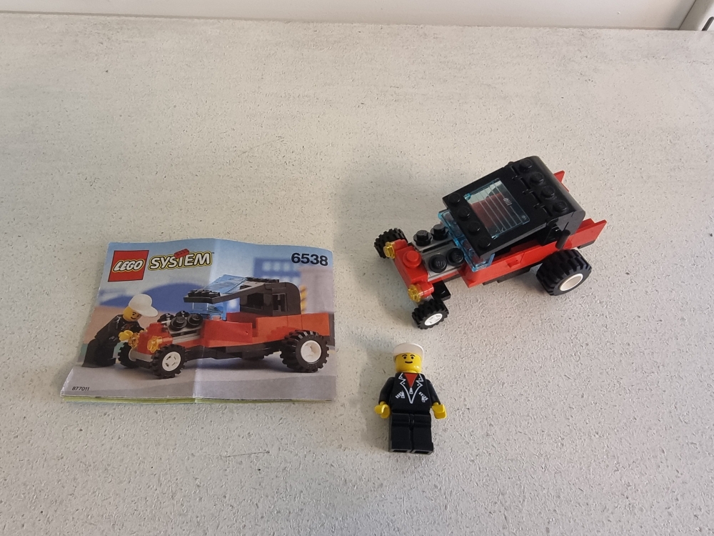 Sett 6538 fra lego Classic Town serien.

Meget pent. Komplett med manual.