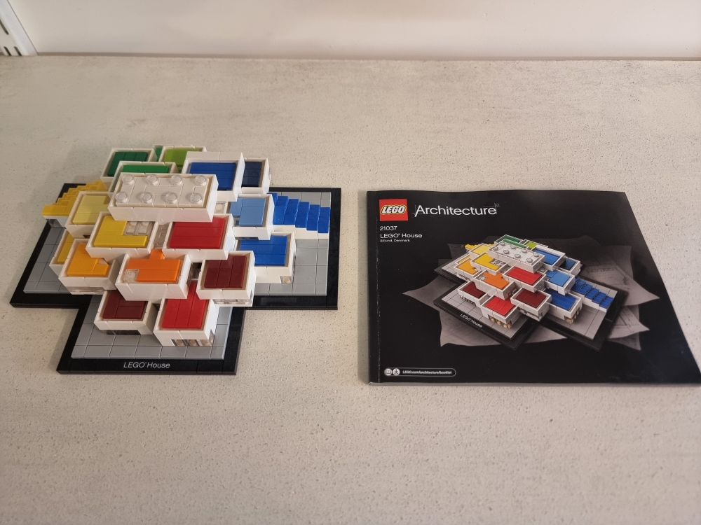 Sett 21037 fra Lego Architecture serien.
Som nytt.
Komplett med manual.
