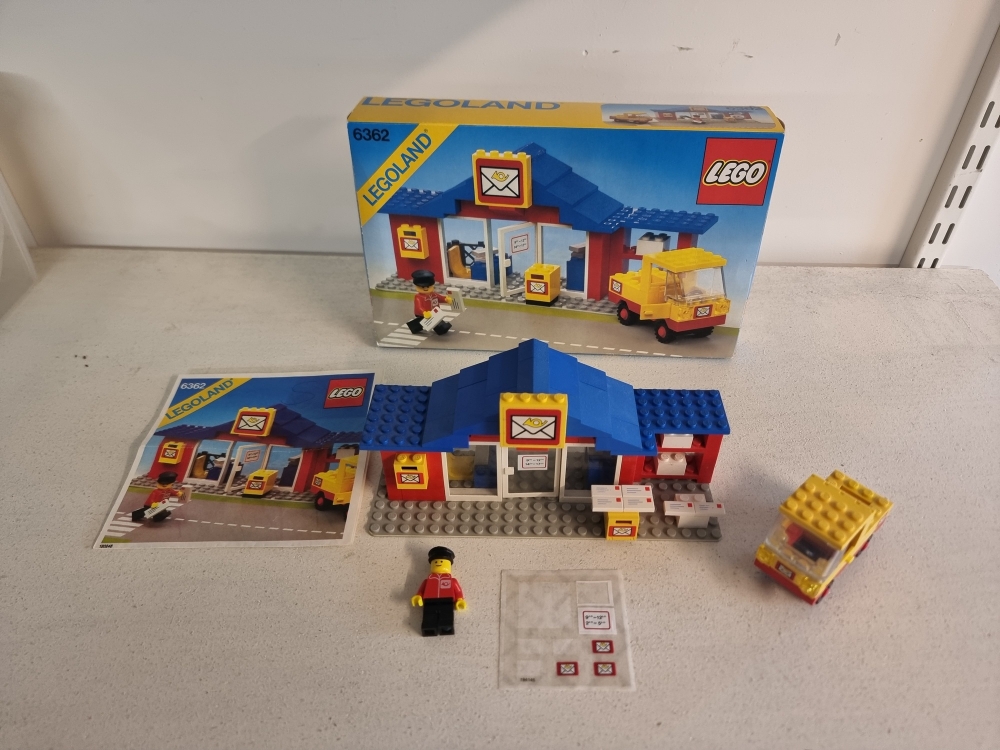 Sett 6362 fra Lego Classic Town serien. 
Pent sett.
Komplett med manual og flott eske.
