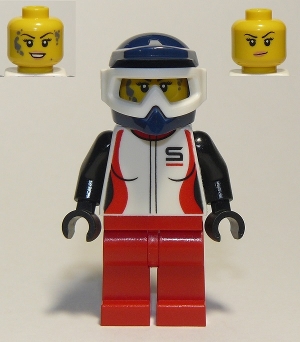 Trail Cyclist, Female, Red and White Racing Jacket, Dark Blue Dirt Bike Helmet
Komplett i god stand.