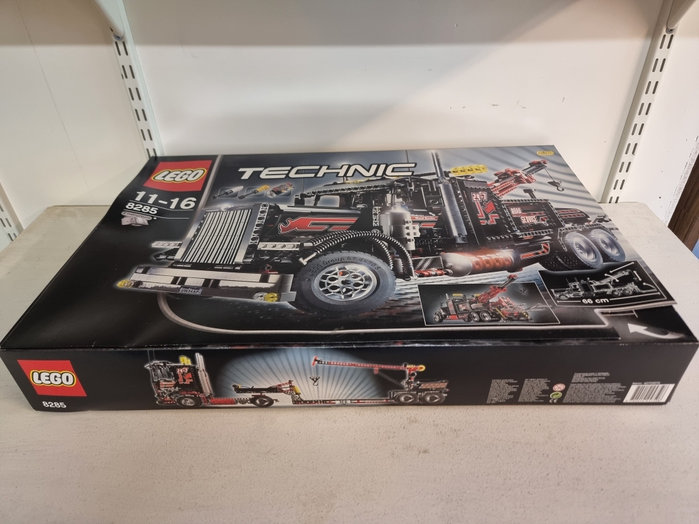 Sett 8285 fra Lego Technic serien.
Settet er nytt i eske. Se info under.