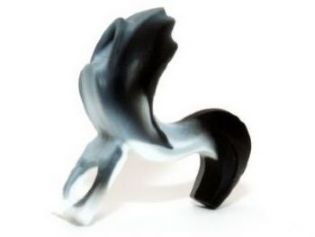 Minifigure Costume Tail Bushy with Marbled White Pattern
I god stand.