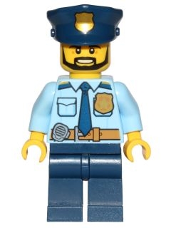 Police - City Shirt with Dark Blue Tie and Gold Badge, Dark Tan Belt with Radio, Dark Blue Legs, Police Hat with Gold Badge, Head Beard Black Angular
Komplett i god stand.