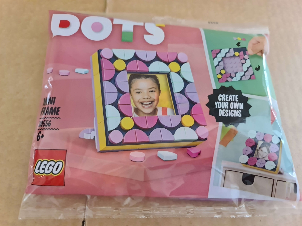 Sett 30556 fra Lego Dots serien.
Nytt og uåpnet.