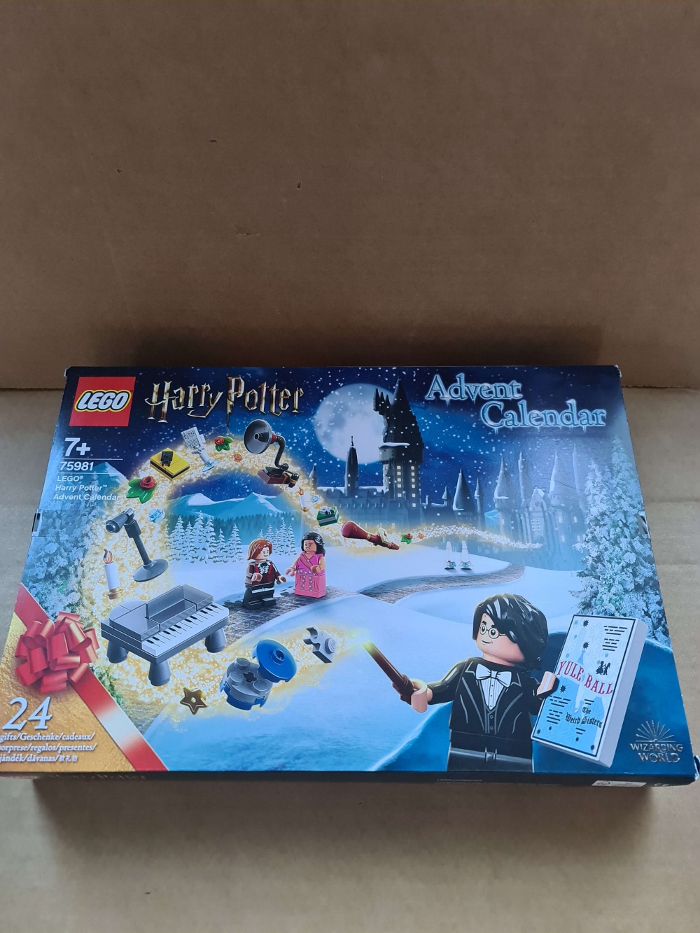 Sett 75981 fra Lego Holiday&Event : Advent : Harry Potter serien.
Ny og forseglet.