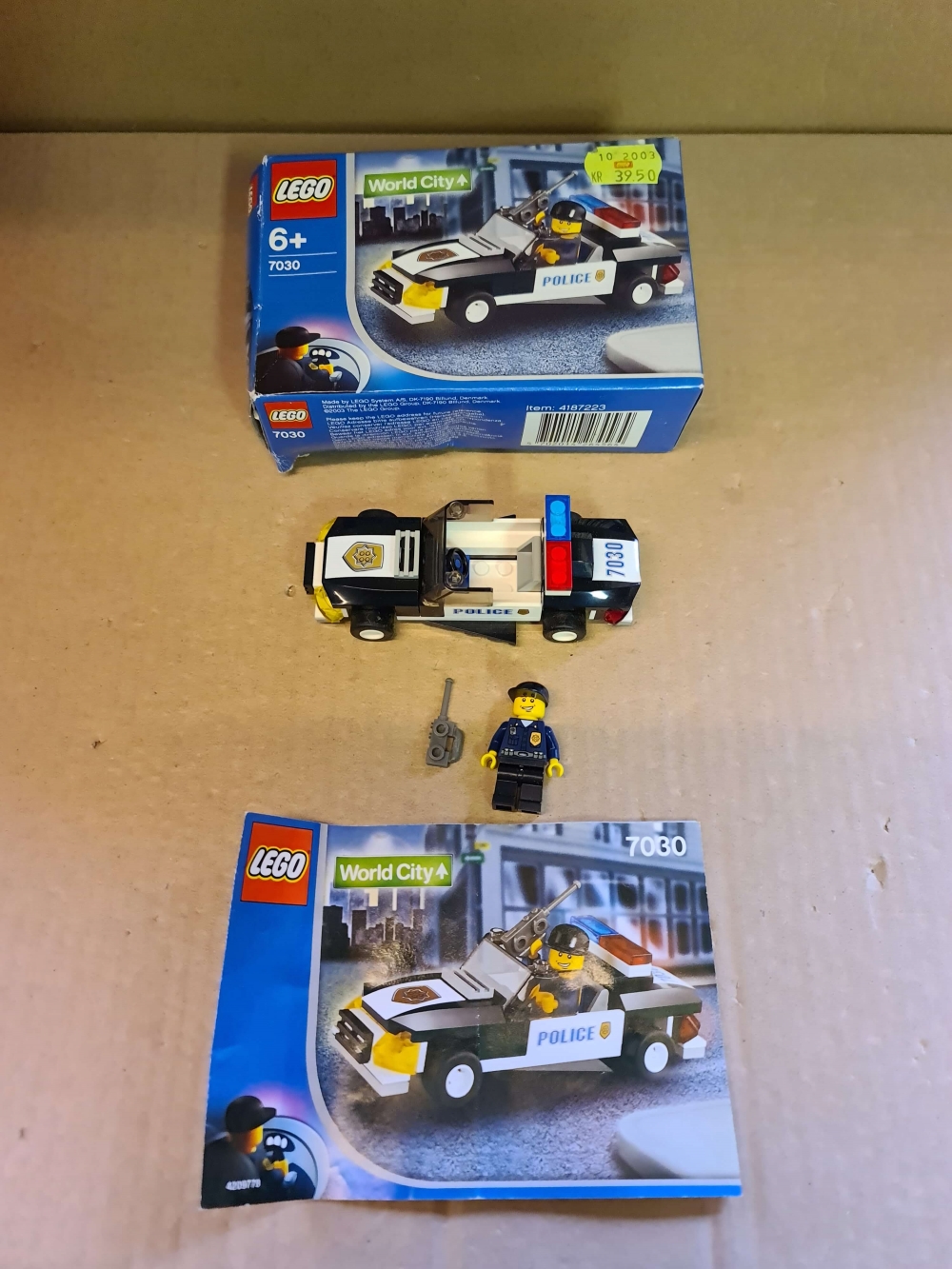 Sett 7030 fra Lego Town : World City serien.
Meget pent. Som nytt.
Komplett med manual og eske.