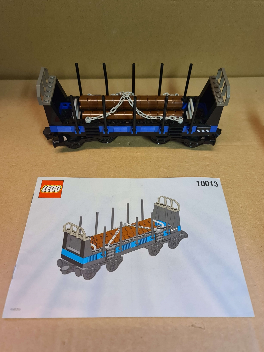 Sett 10013 fra Lego Train : 9V : My Own Train serien,
Meget pent sett.
Komplett med manual.