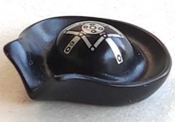 Minifigure, Headgear Hat, Pirate Circular with Fold in Brim and Silver Pattern
I god stand.