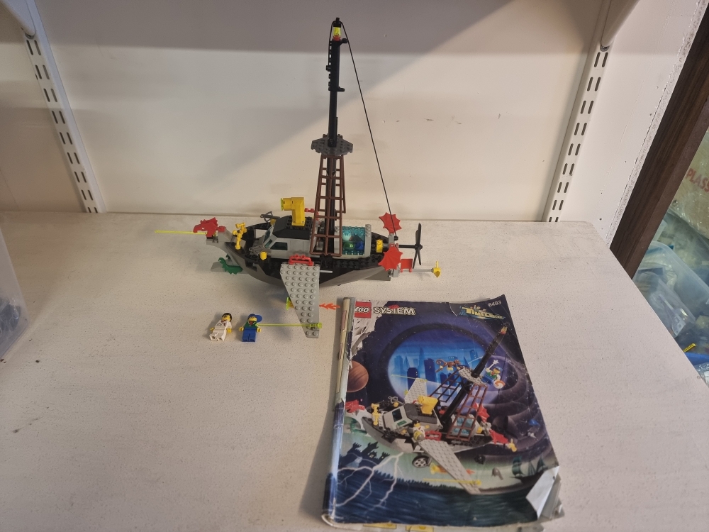 Sett 6493 fra Lego Time Cruisers / Twisters serien.
Flott sett. 
Komplett med dårlig manual. (Manualen har alle sidene.)