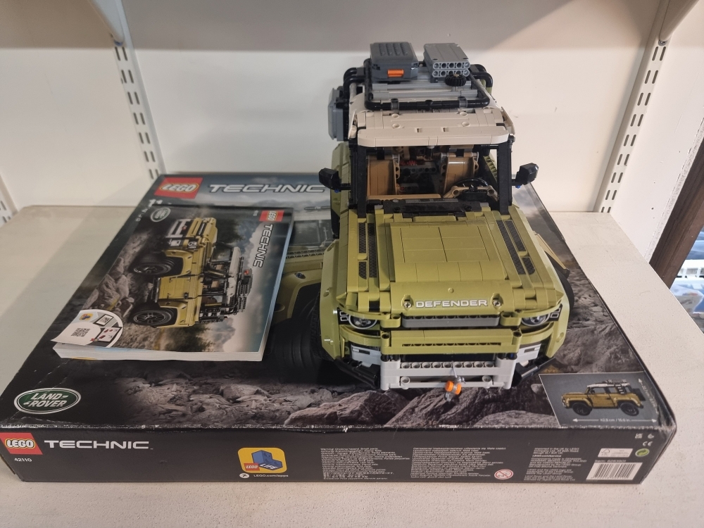 Sett 42110 fra Lego Technic serien.
Som nytt.
Komplett med manual og eske.