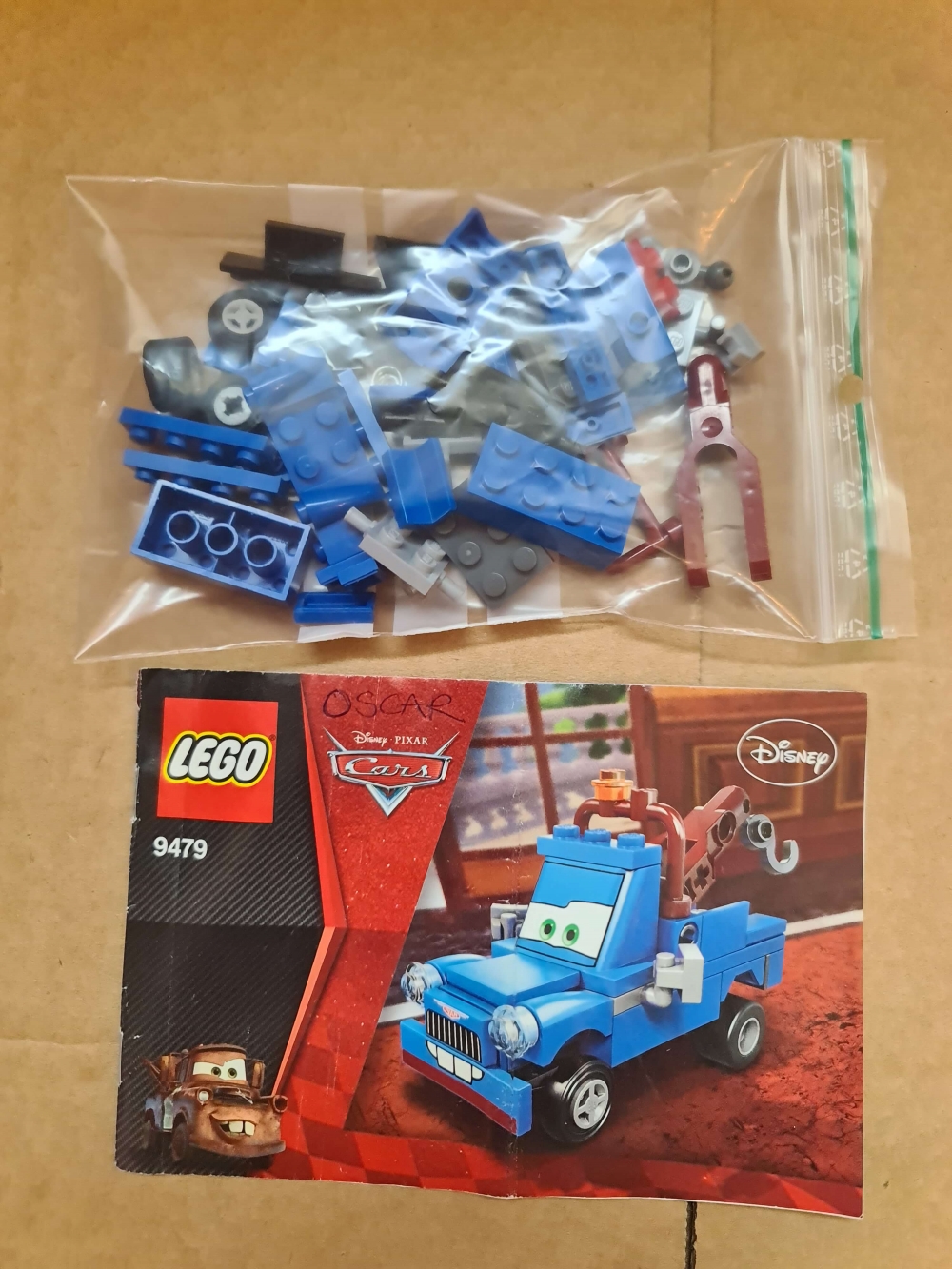 Sett 9479 fra Lego Cars : Cars 2 serien.
Meget pent.
Komplett med manual.