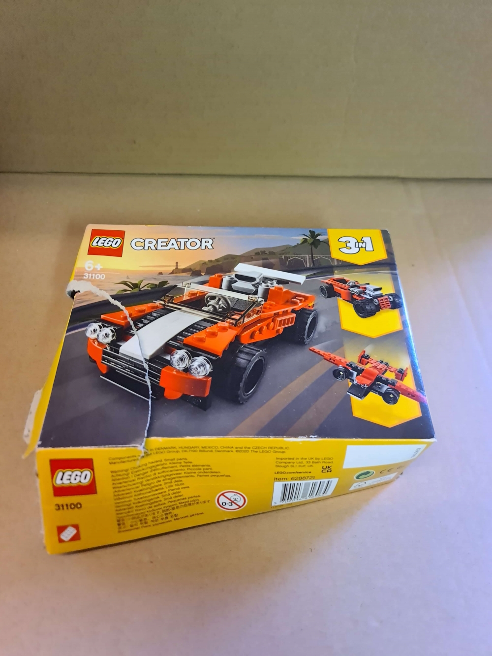 Sett 31100 fra Lego Creator seien.
Settet er nytt men esken er ødelagt.